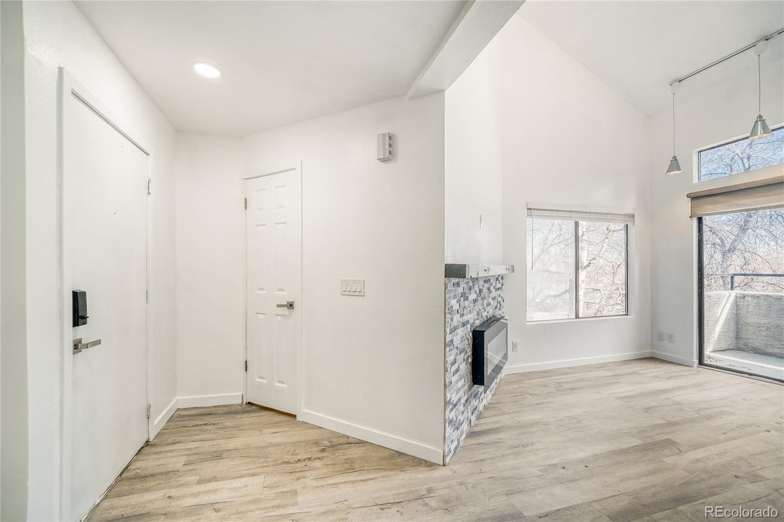 MLS Image #6 for 1825  kendall street 205,lakewood, Colorado
