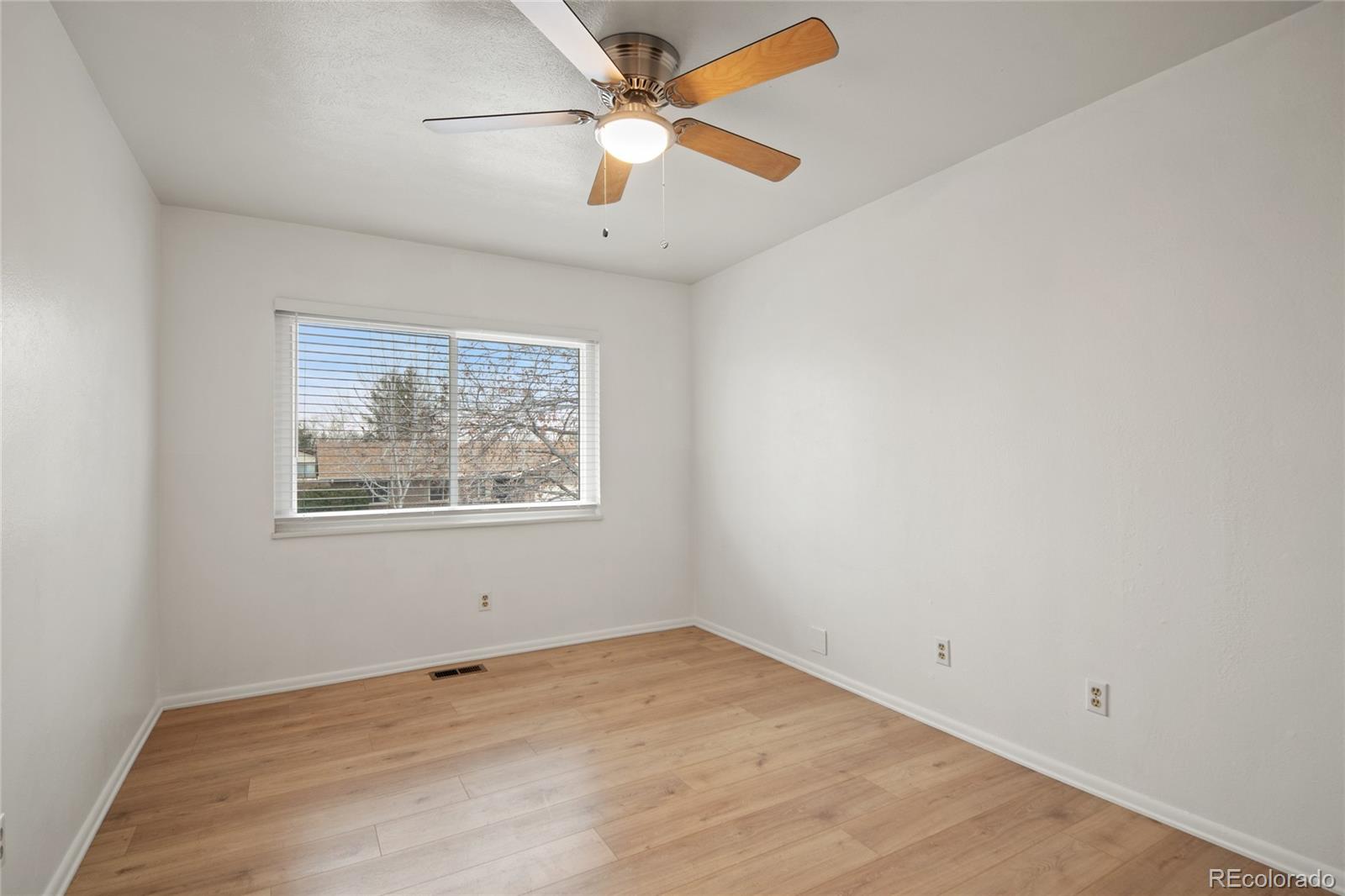 MLS Image #11 for 2551 s richfield street,aurora, Colorado