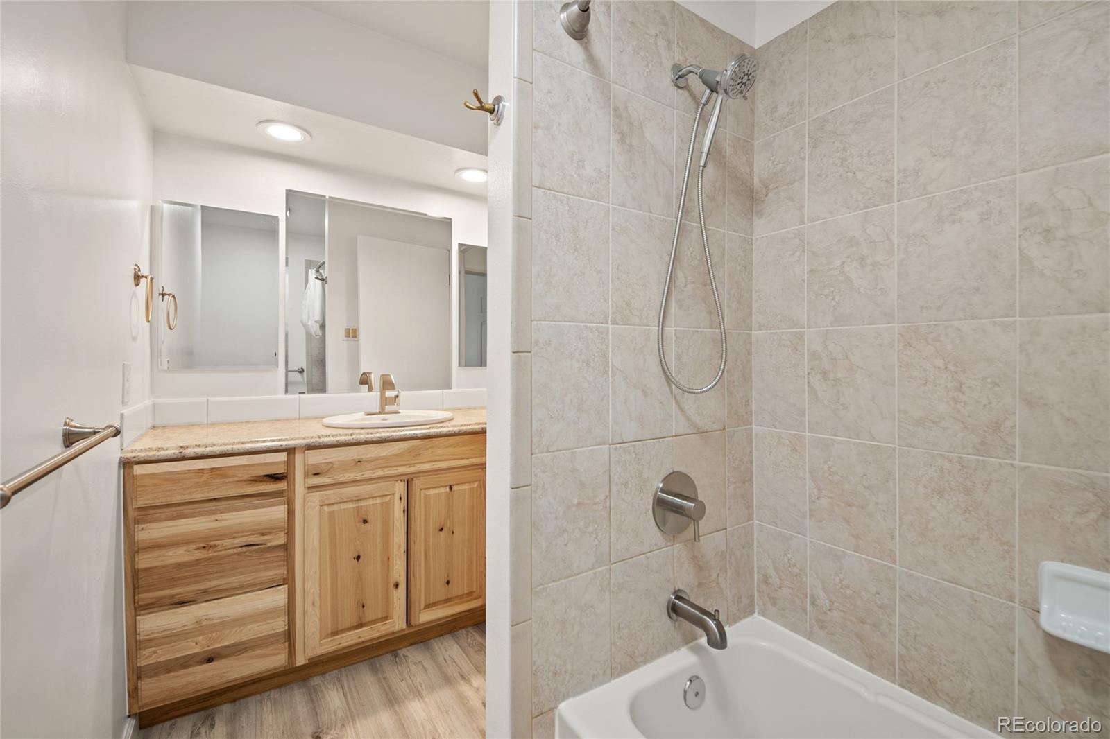 MLS Image #14 for 2551 s richfield street,aurora, Colorado