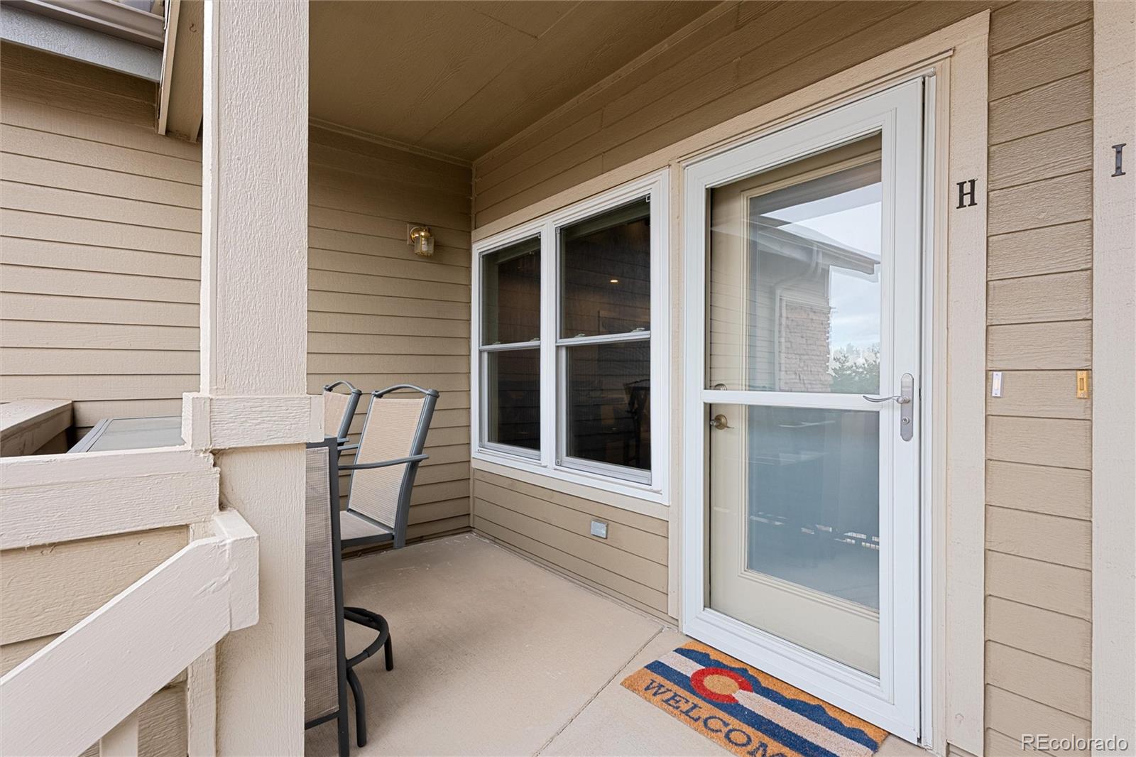 MLS Image #2 for 3241 s yampa way h,aurora, Colorado