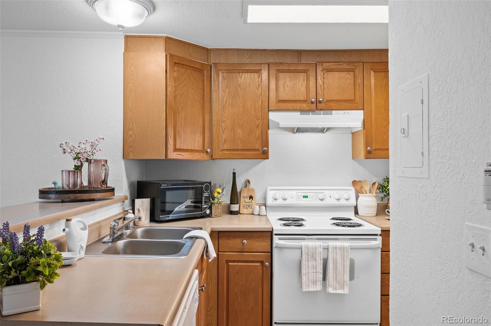 MLS Image #15 for 336 n grant street 405,denver, Colorado