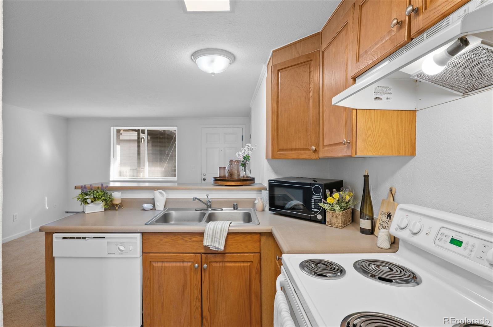 MLS Image #18 for 336 n grant street 405,denver, Colorado