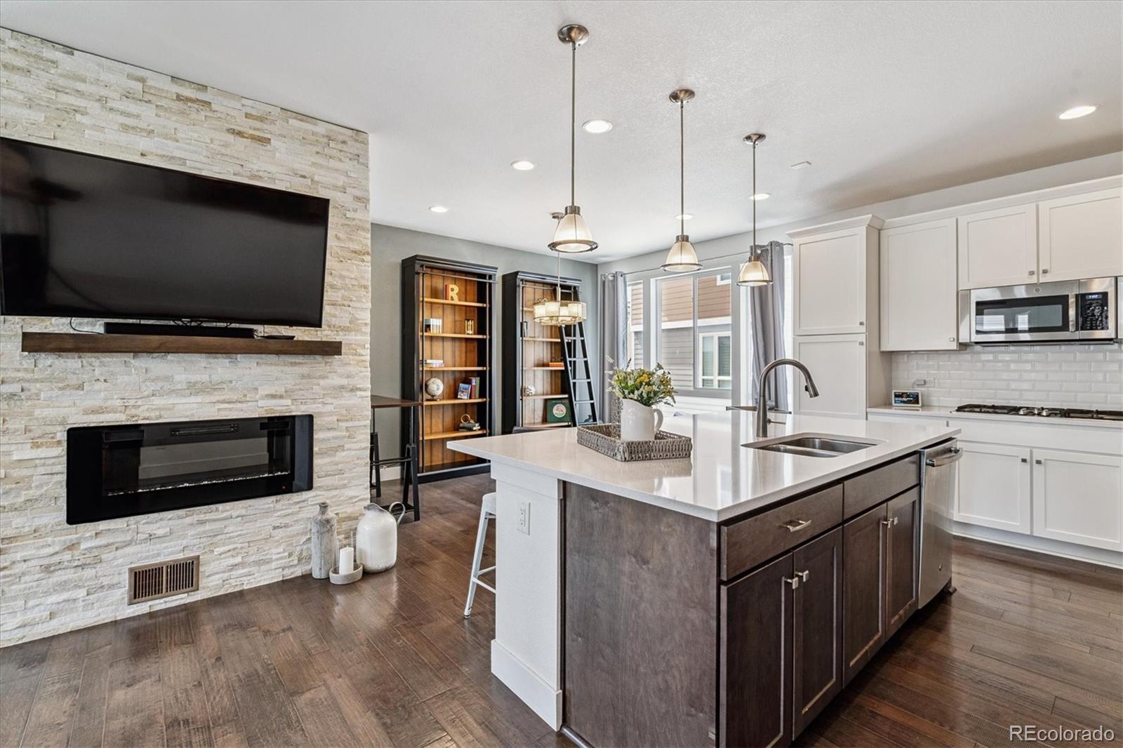 MLS Image #11 for 15763 e broncos place,englewood, Colorado
