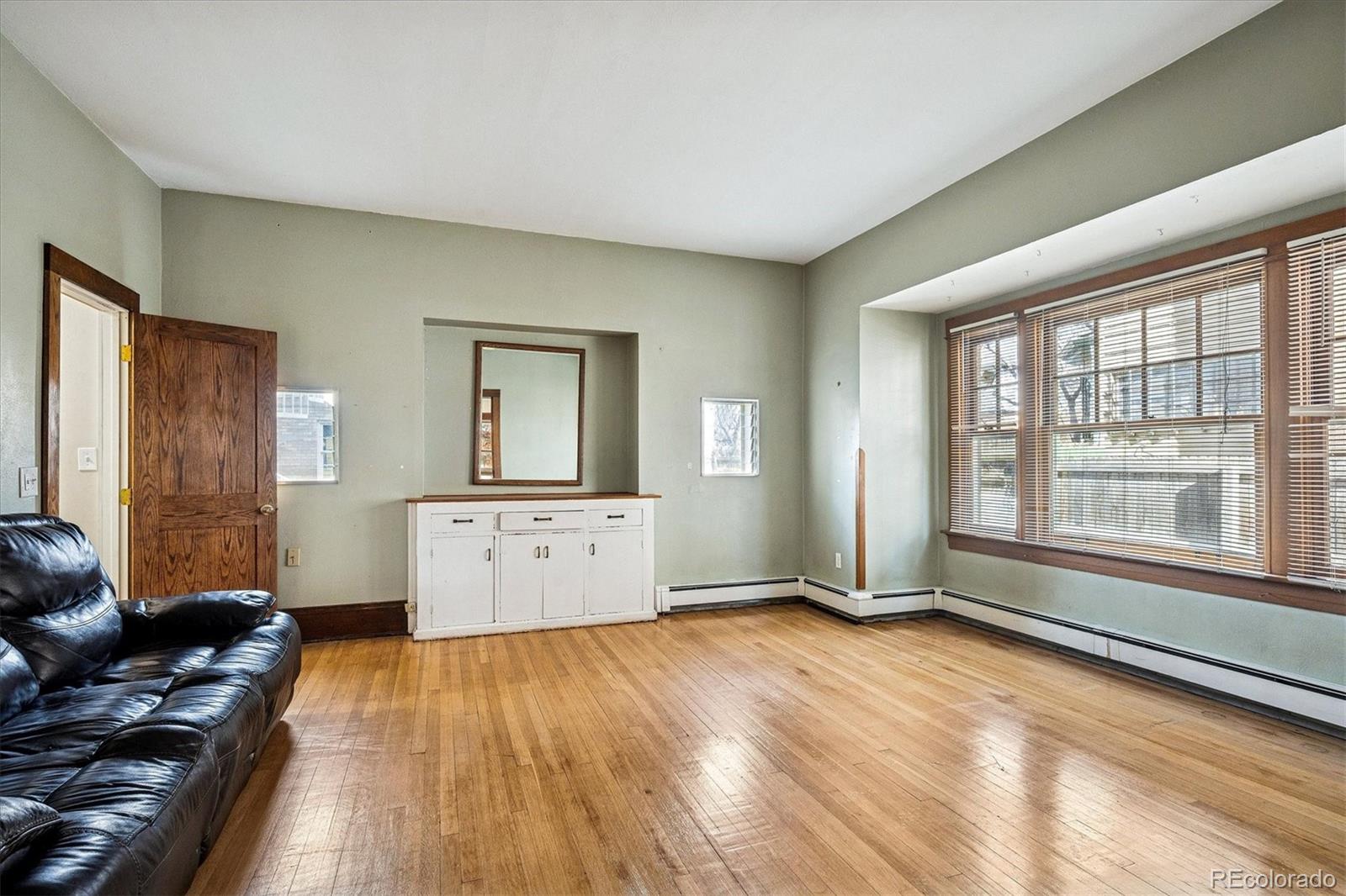 MLS Image #10 for 4033 e 17th avenue parkway,denver, Colorado