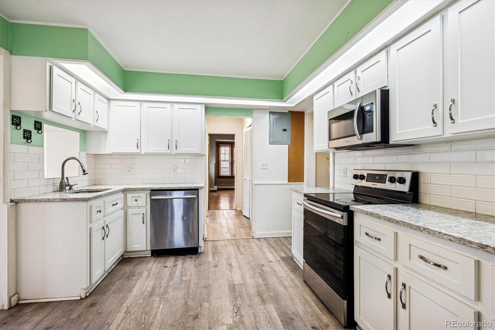MLS Image #14 for 4033 e 17th avenue parkway,denver, Colorado