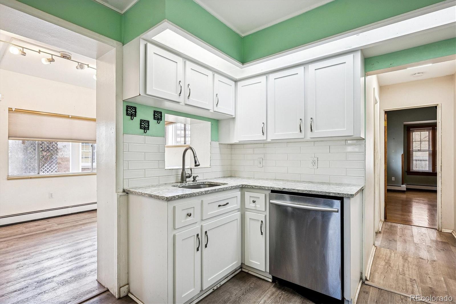 MLS Image #15 for 4033 e 17th avenue parkway,denver, Colorado