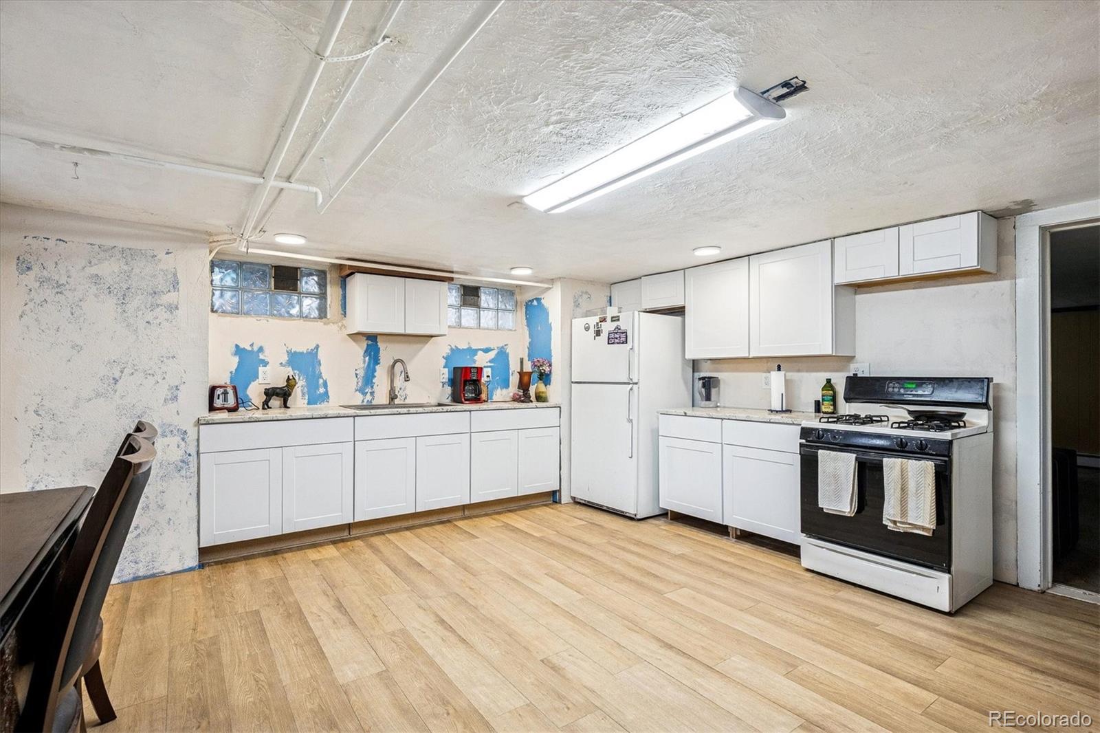 MLS Image #35 for 4033 e 17th avenue parkway,denver, Colorado