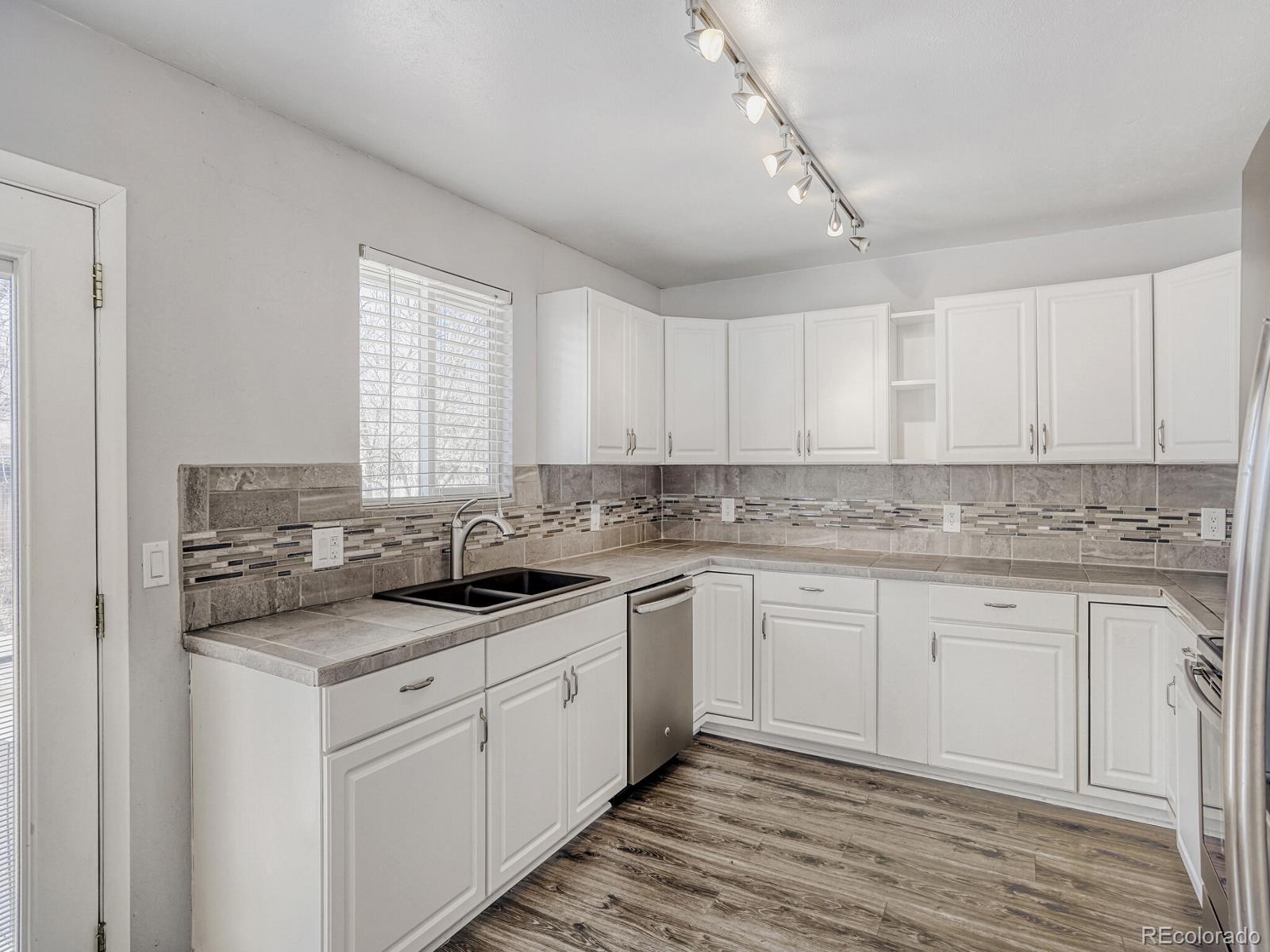 MLS Image #7 for 8733  kendall court,arvada, Colorado