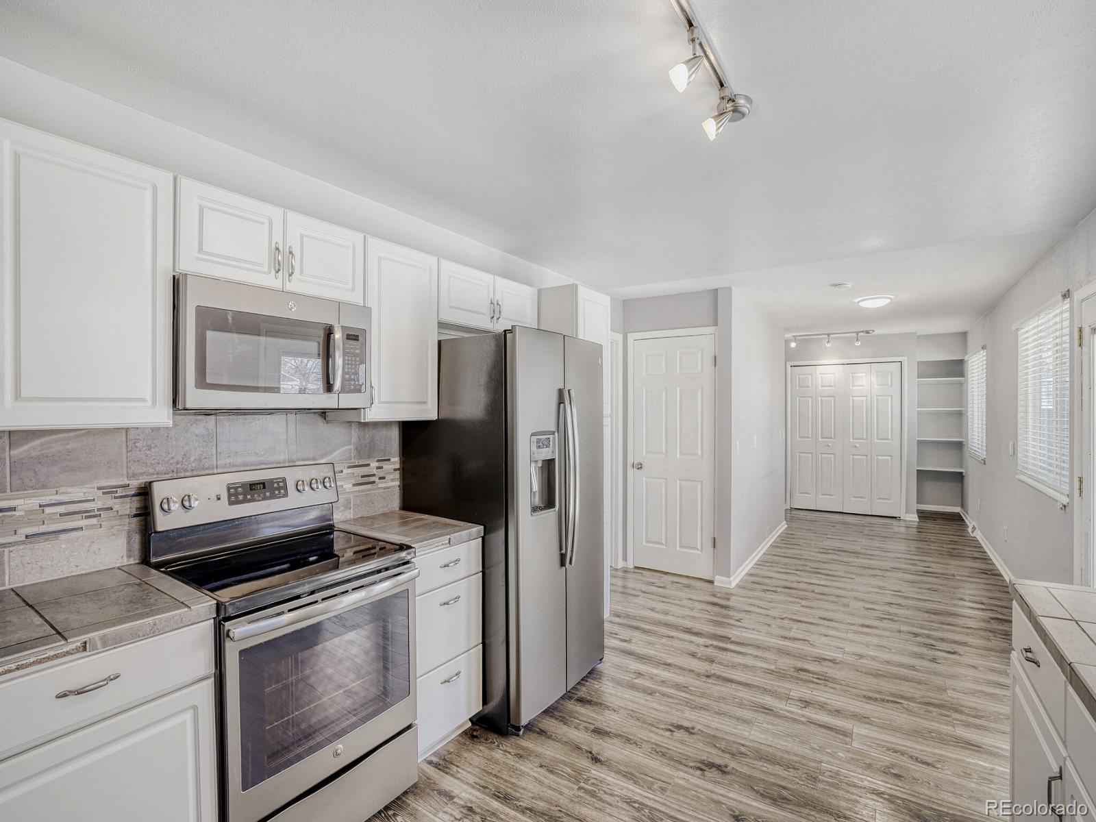 MLS Image #8 for 8733  kendall court,arvada, Colorado