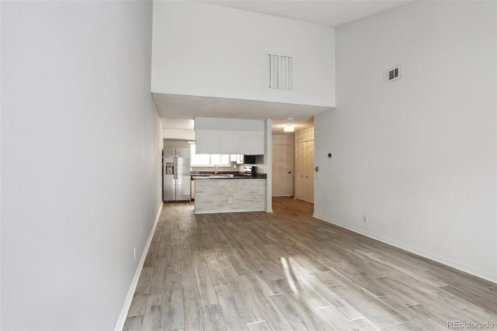 MLS Image #10 for 14498 e florida avenue,aurora, Colorado