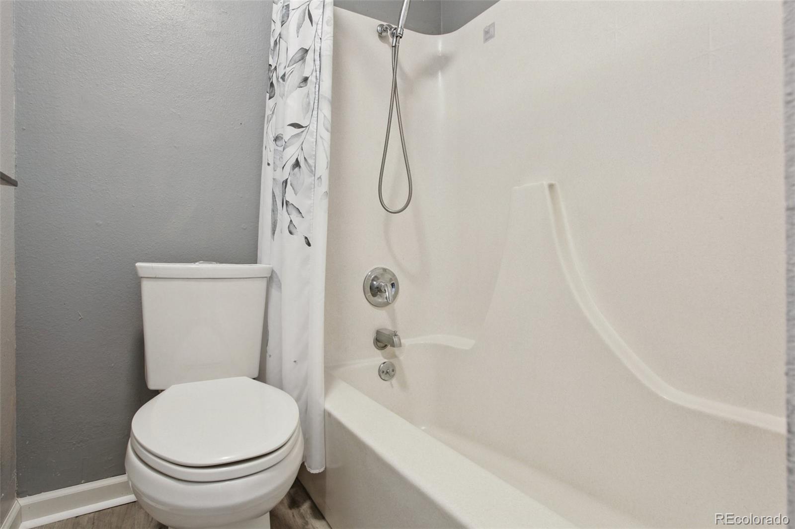 MLS Image #15 for 14498 e florida avenue,aurora, Colorado