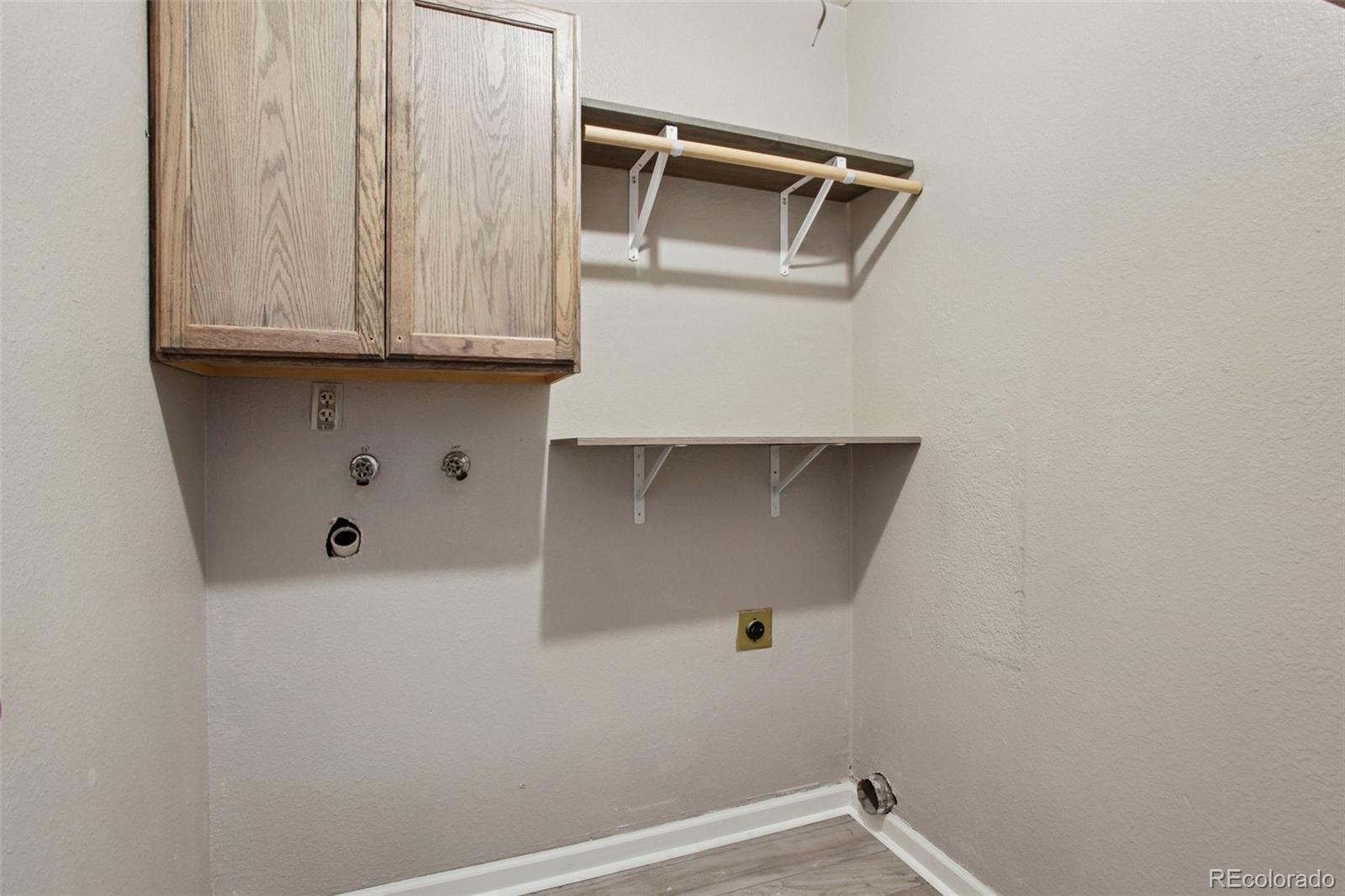 MLS Image #16 for 14498 e florida avenue,aurora, Colorado