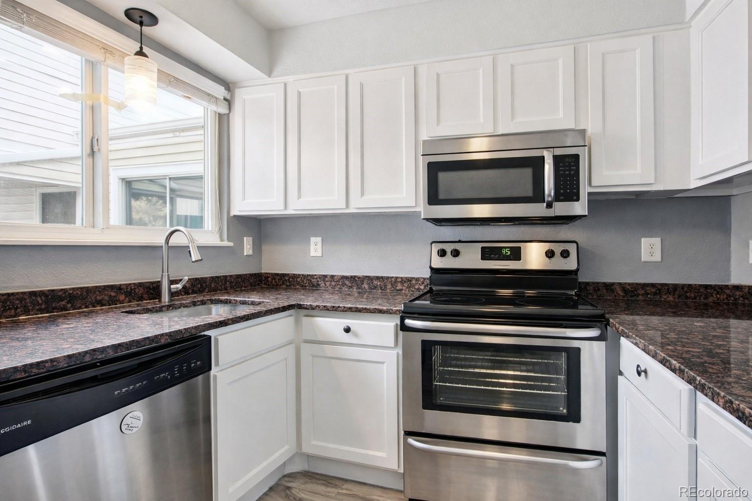 MLS Image #5 for 14498 e florida avenue,aurora, Colorado