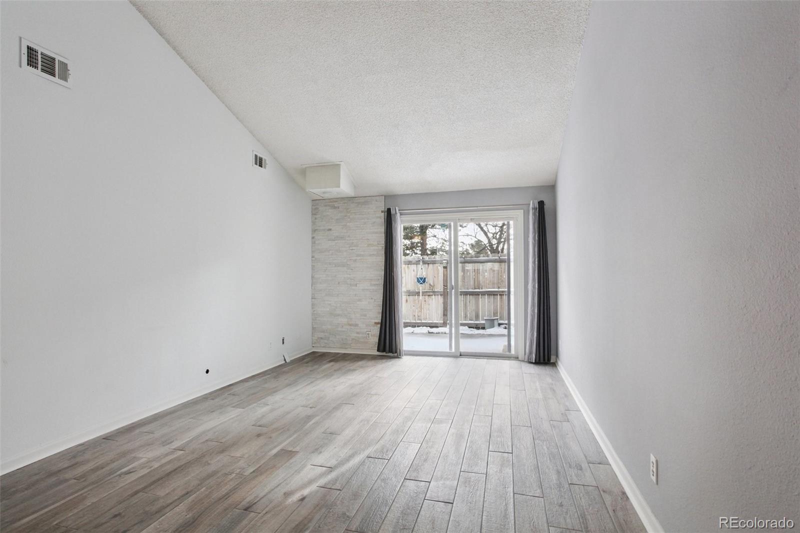 MLS Image #7 for 14498 e florida avenue,aurora, Colorado