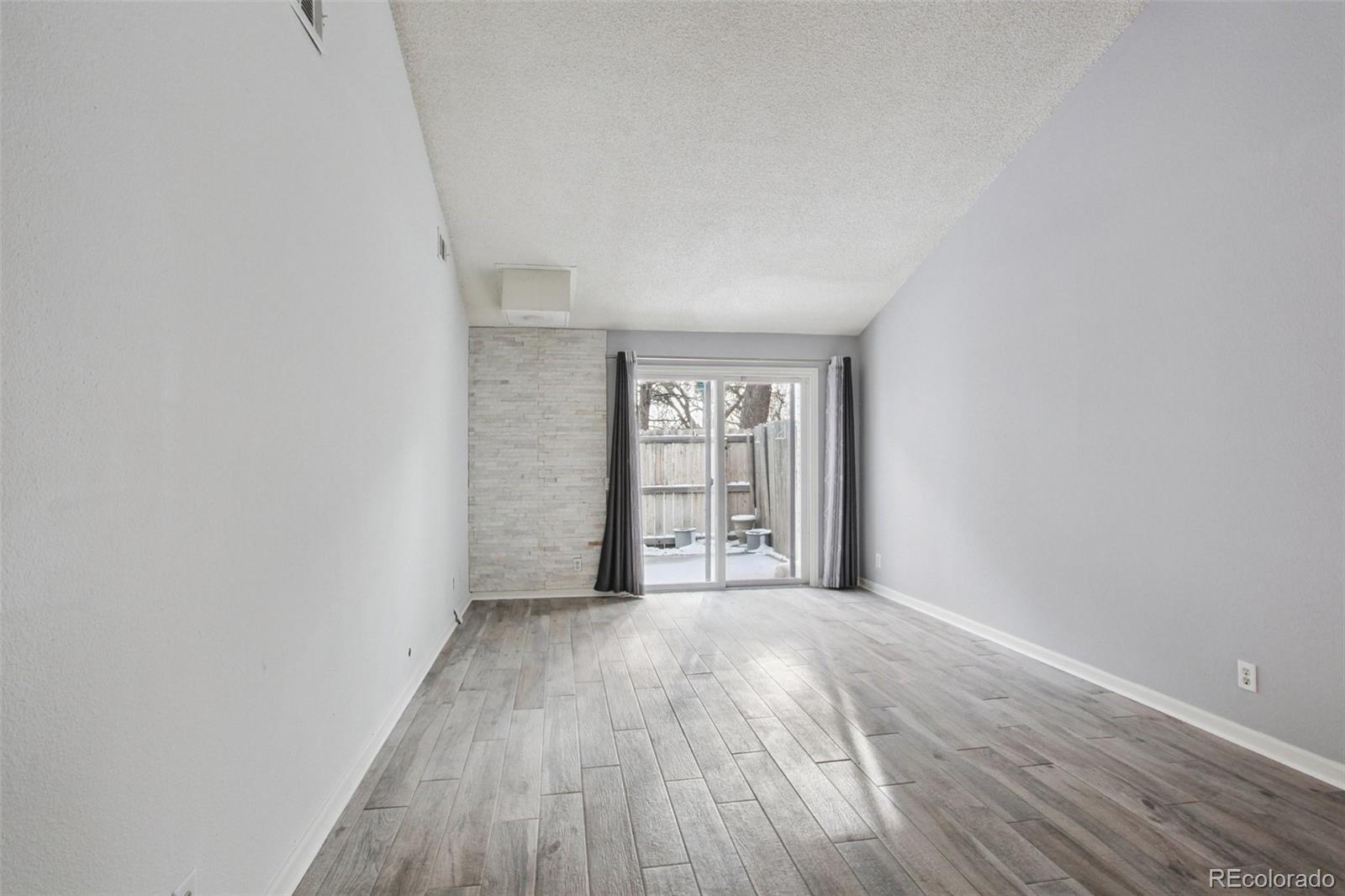 MLS Image #8 for 14498 e florida avenue,aurora, Colorado