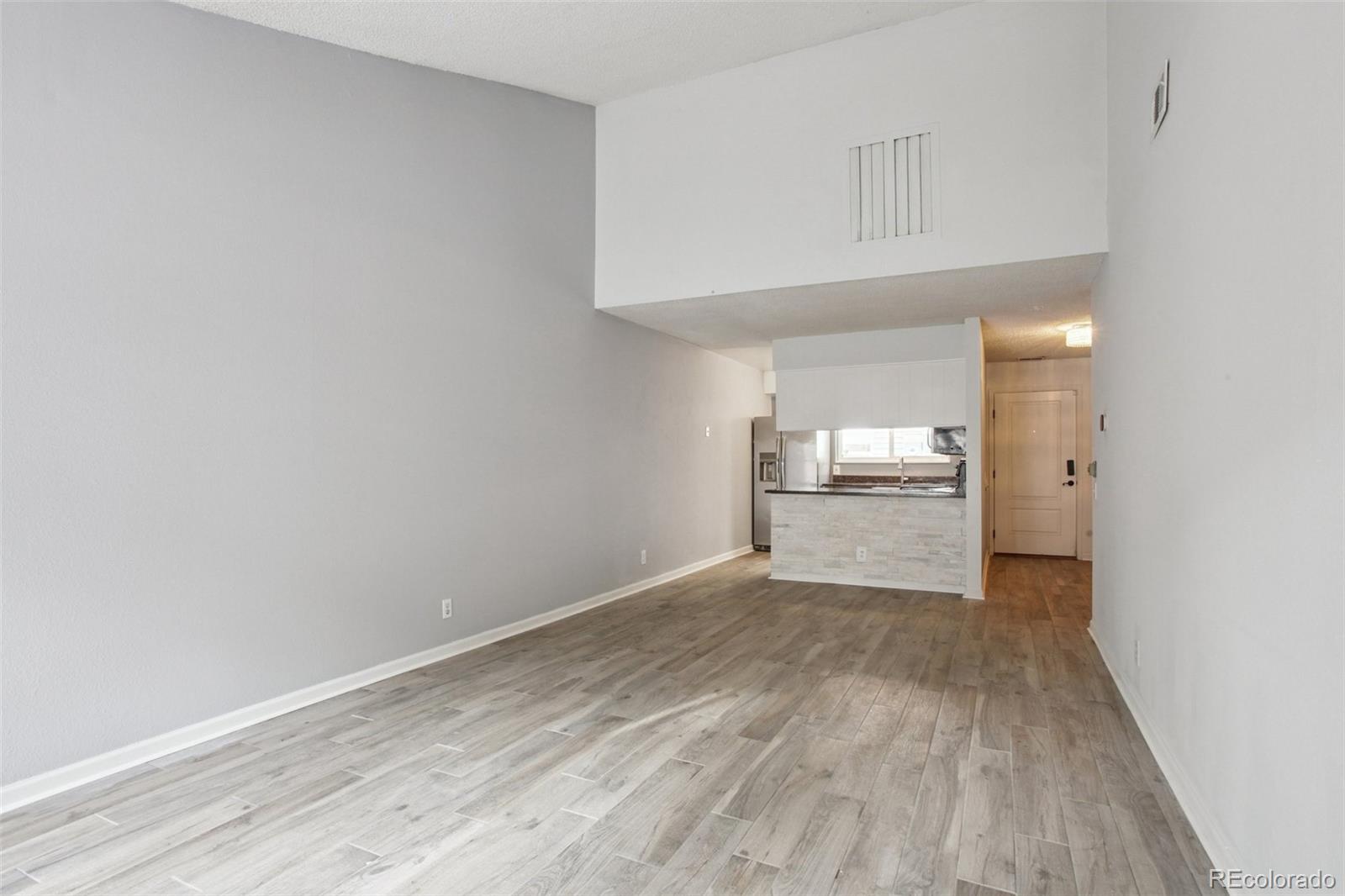 MLS Image #9 for 14498 e florida avenue,aurora, Colorado