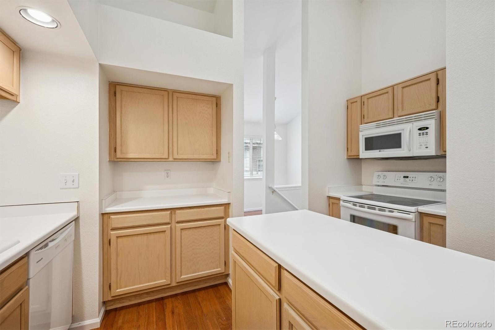 MLS Image #6 for 6816 w 84th circle,arvada, Colorado