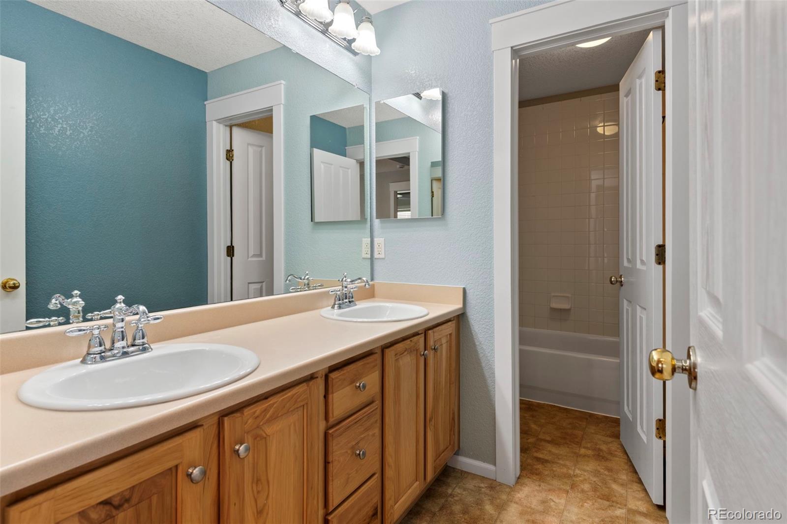 MLS Image #37 for 10550  sedalia street,commerce city, Colorado