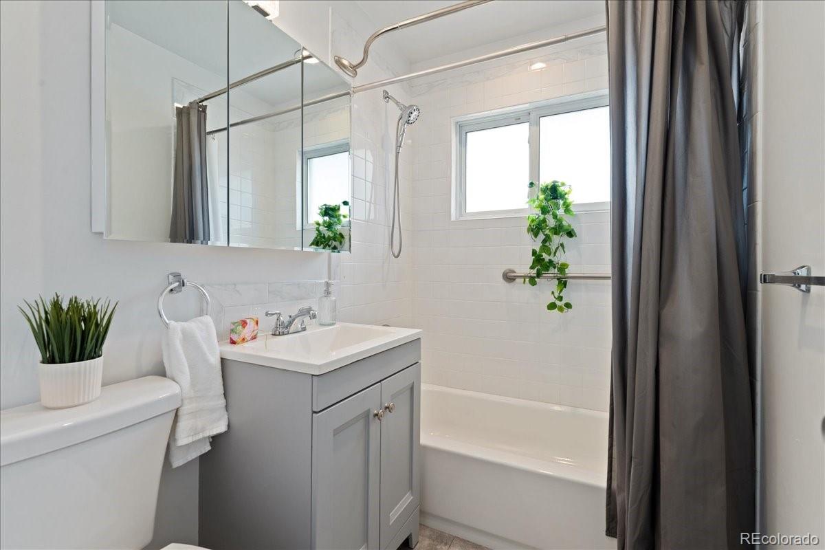 MLS Image #11 for 2597 s perry street,denver, Colorado