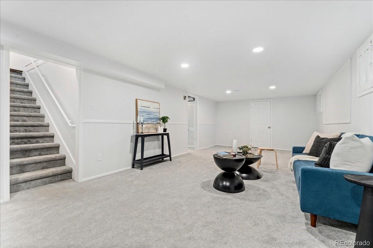 MLS Image #16 for 2597 s perry street,denver, Colorado