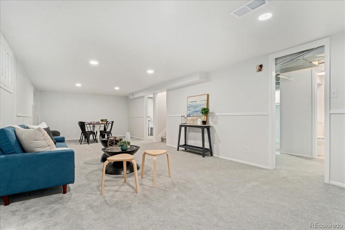 MLS Image #17 for 2597 s perry street,denver, Colorado