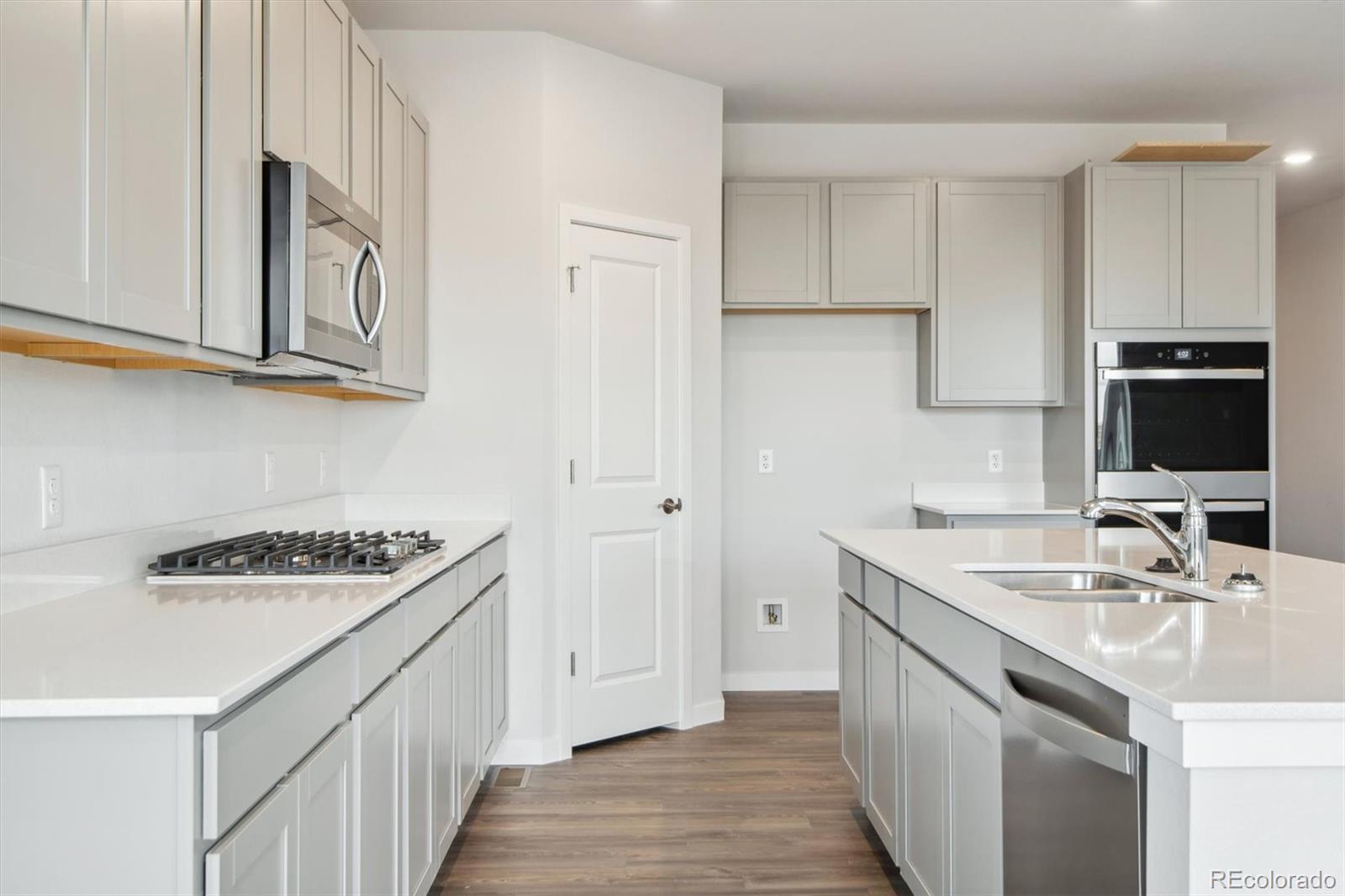 MLS Image #3 for 5668  ranch street,mead, Colorado