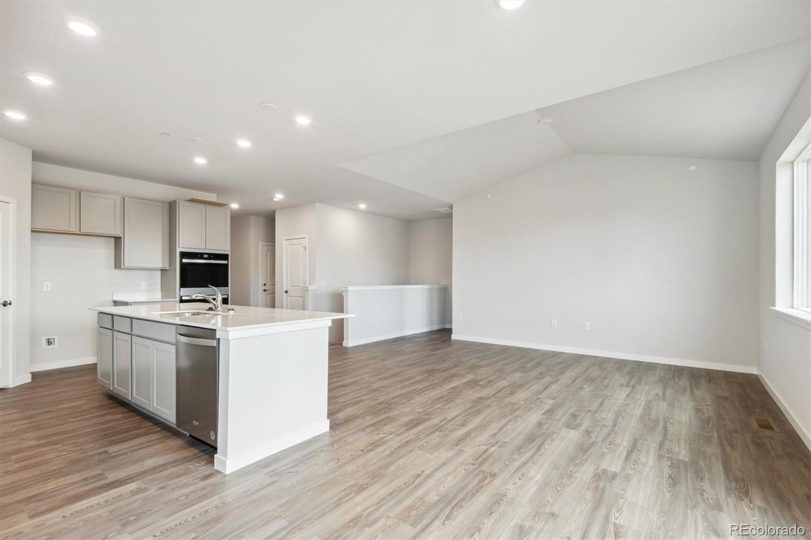 MLS Image #5 for 5668  ranch street,mead, Colorado