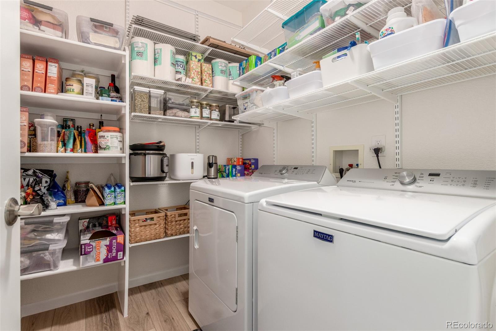 MLS Image #30 for 8445 s holland way,littleton, Colorado