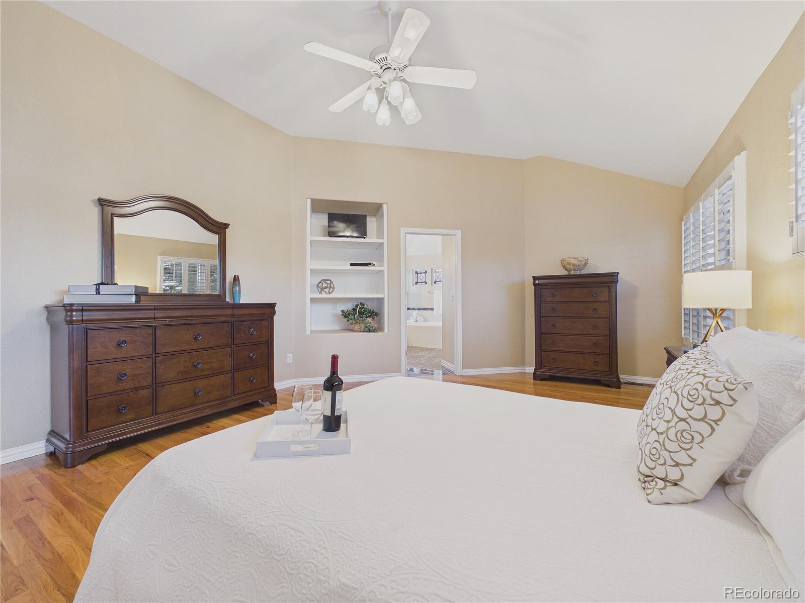MLS Image #16 for 1011 s valentia street,denver, Colorado