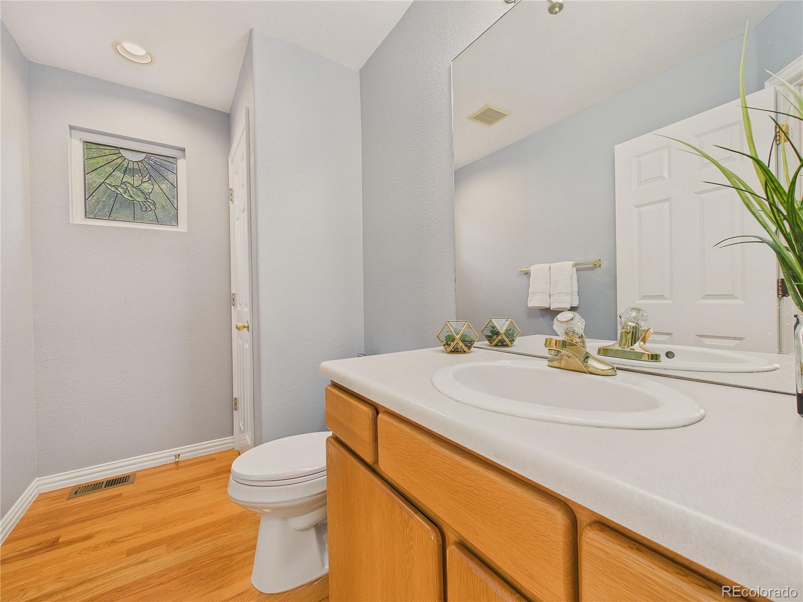 MLS Image #9 for 1011 s valentia street,denver, Colorado