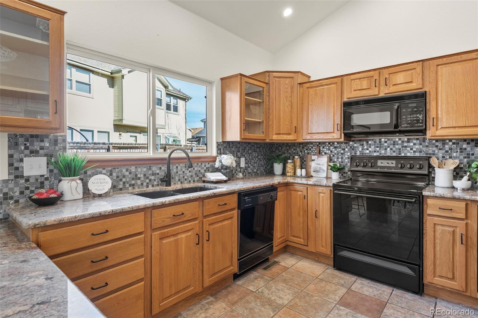 MLS Image #13 for 10479 w 82nd avenue,arvada, Colorado