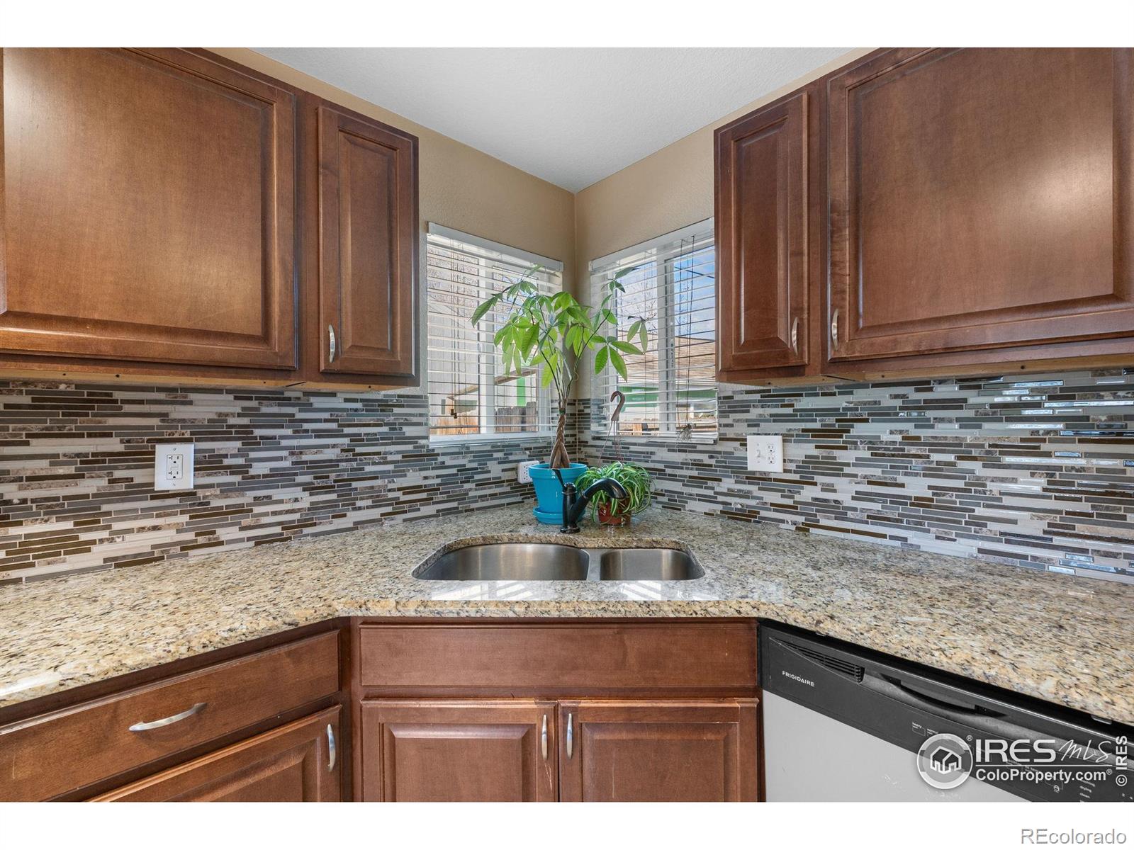 MLS Image #14 for 136 e 5th avenue,longmont, Colorado