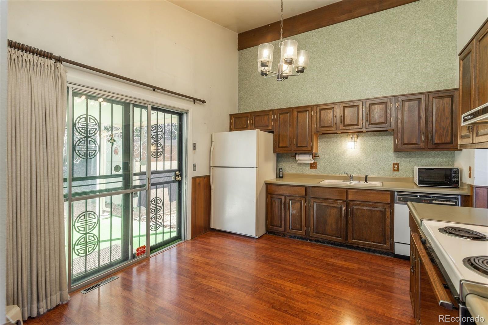 MLS Image #9 for 3021 s valentia street,denver, Colorado
