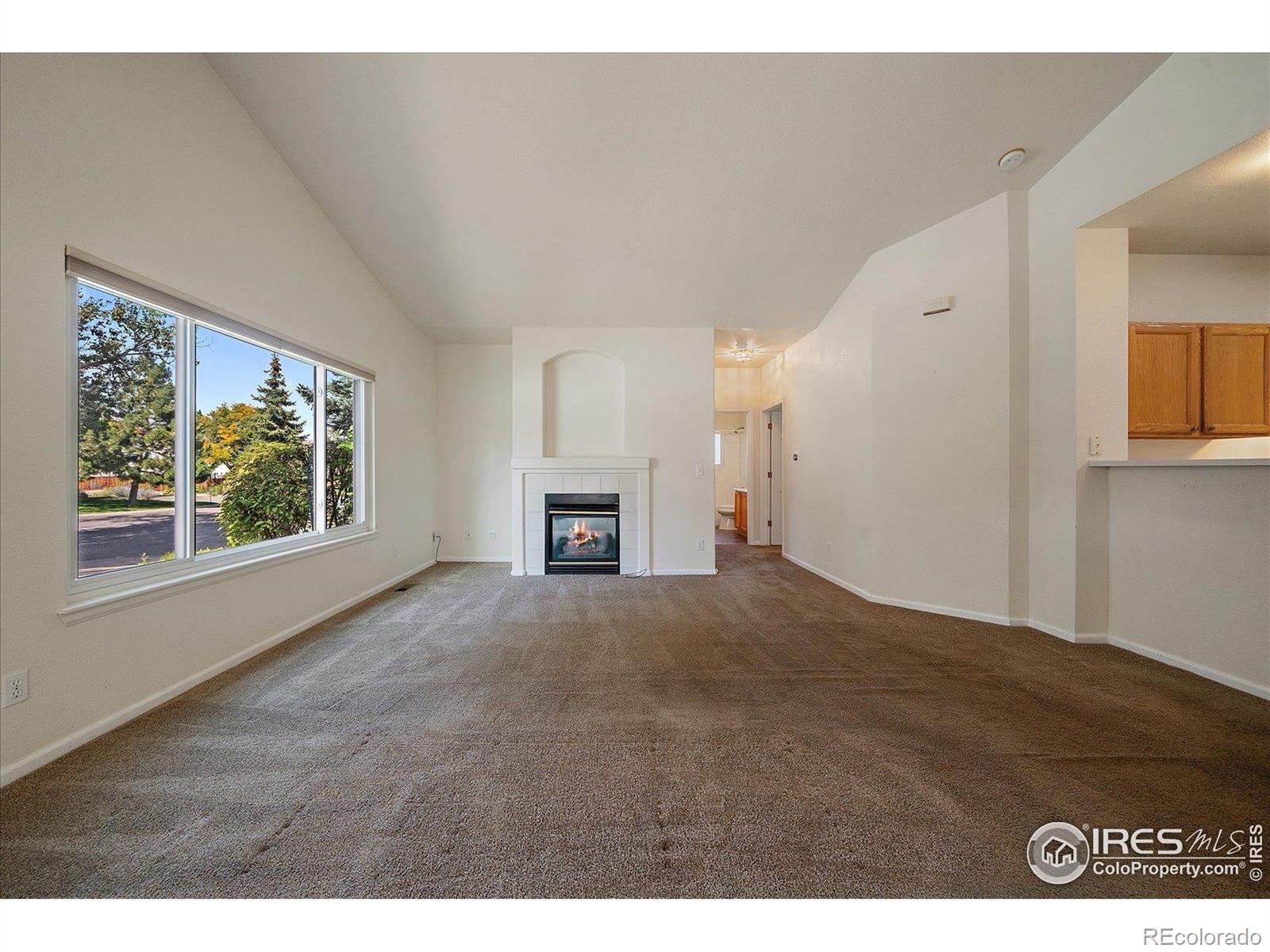 MLS Image #6 for 12182 e 2nd drive,aurora, Colorado