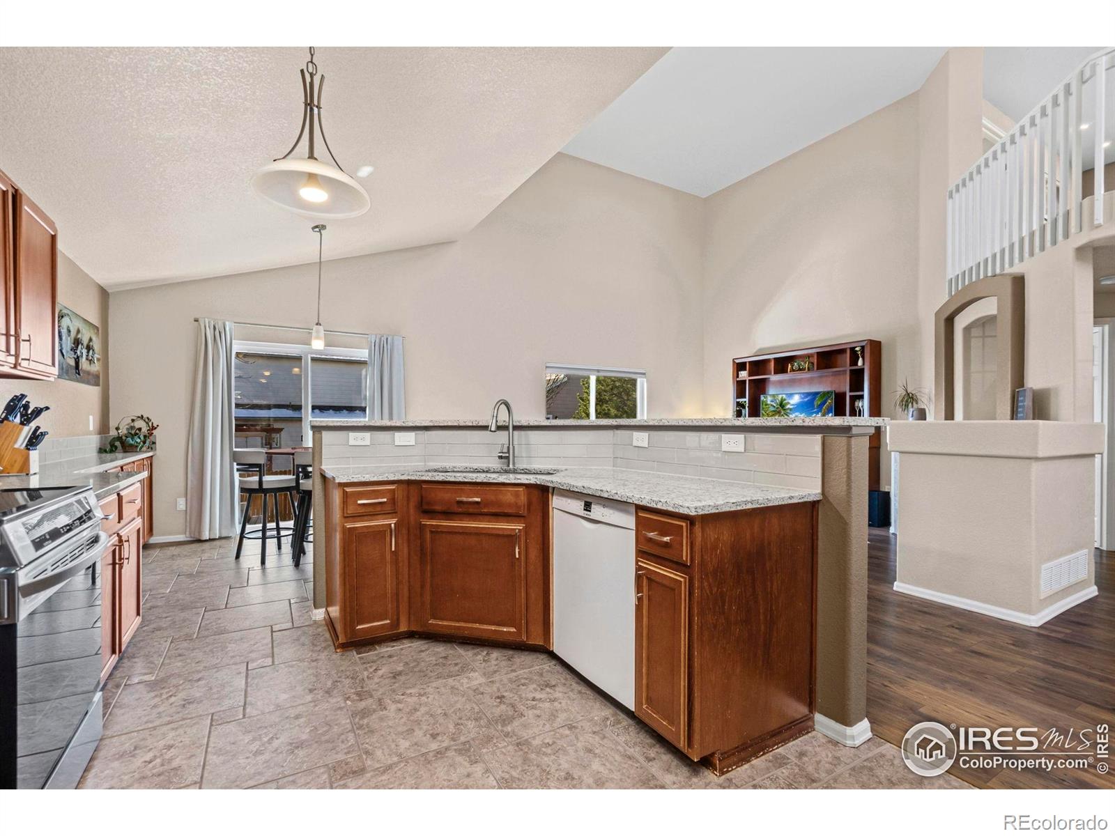 MLS Image #8 for 527  kim drive,fort collins, Colorado