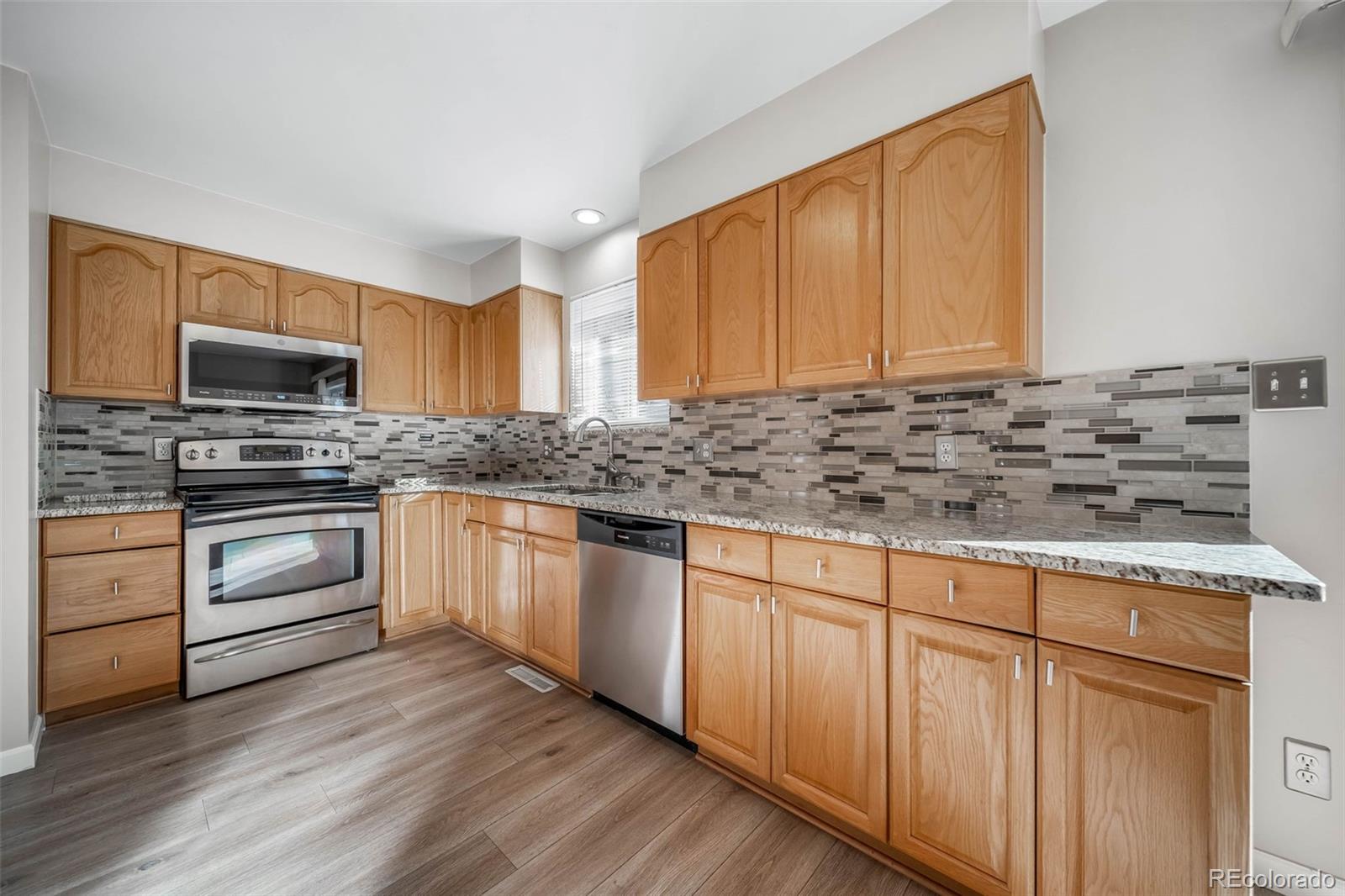 MLS Image #15 for 936 s moline street,aurora, Colorado