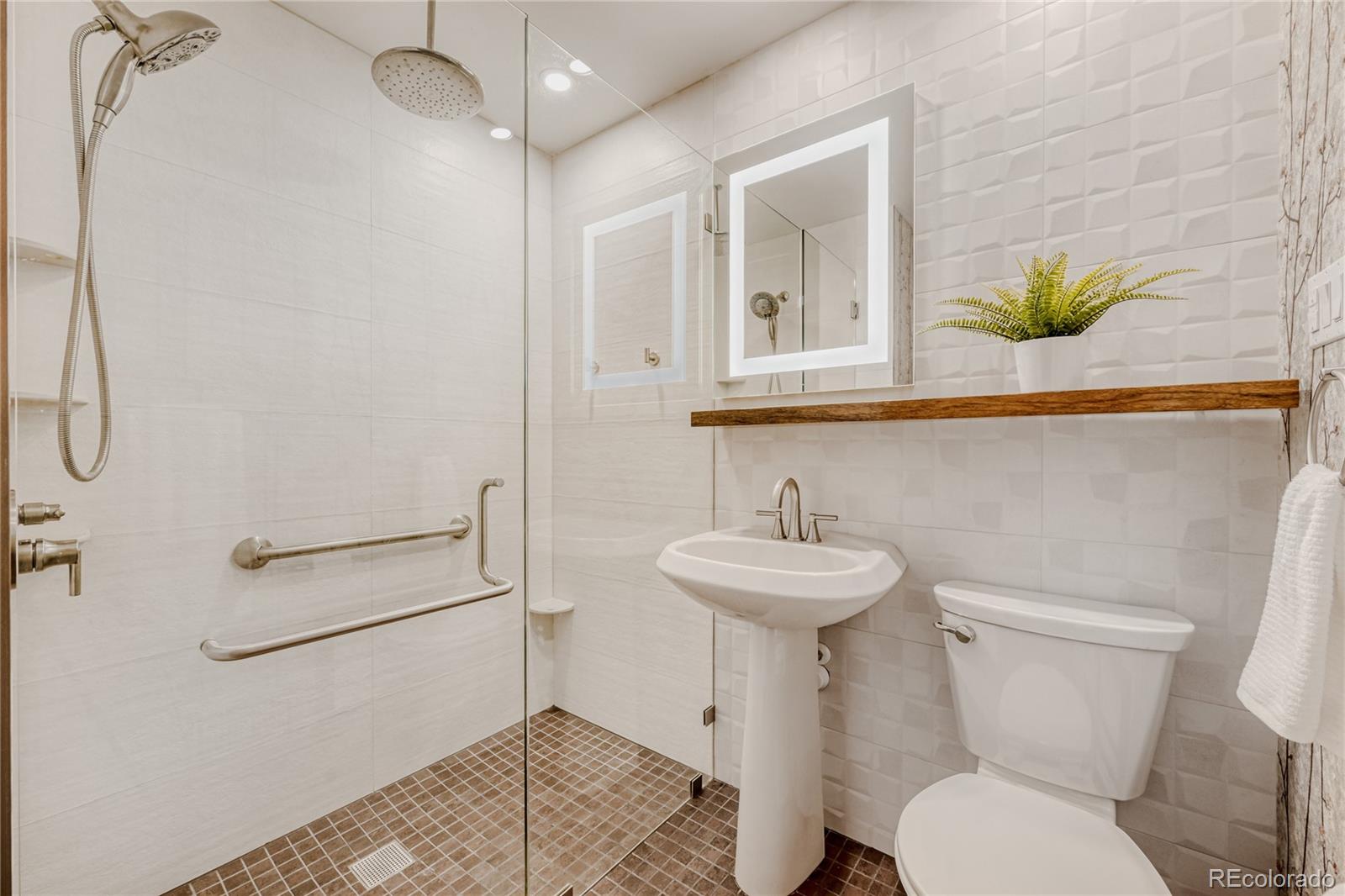 MLS Image #15 for 8292 e lehigh drive,denver, Colorado