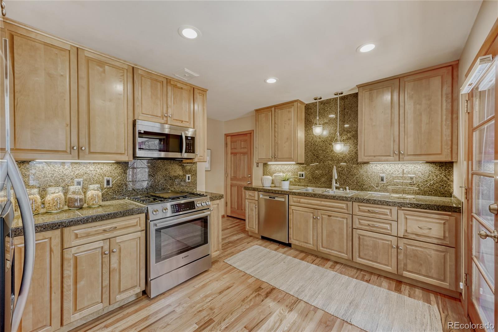 MLS Image #7 for 8292 e lehigh drive,denver, Colorado