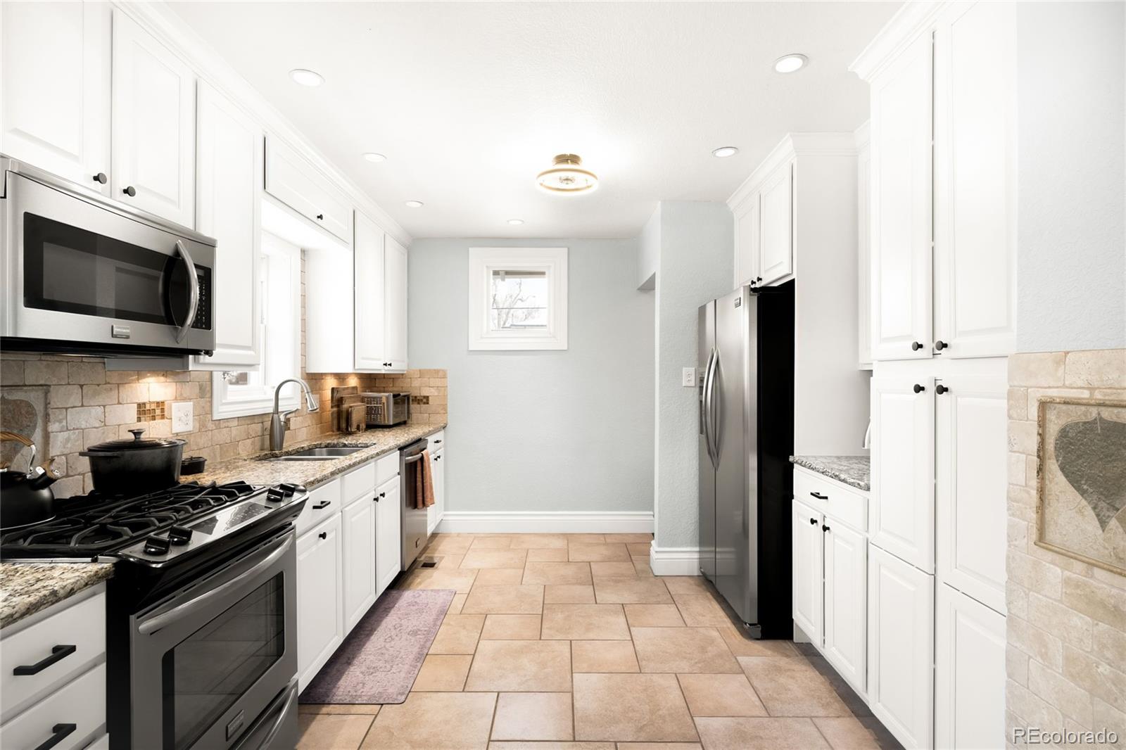 MLS Image #10 for 2390 n glencoe street,denver, Colorado