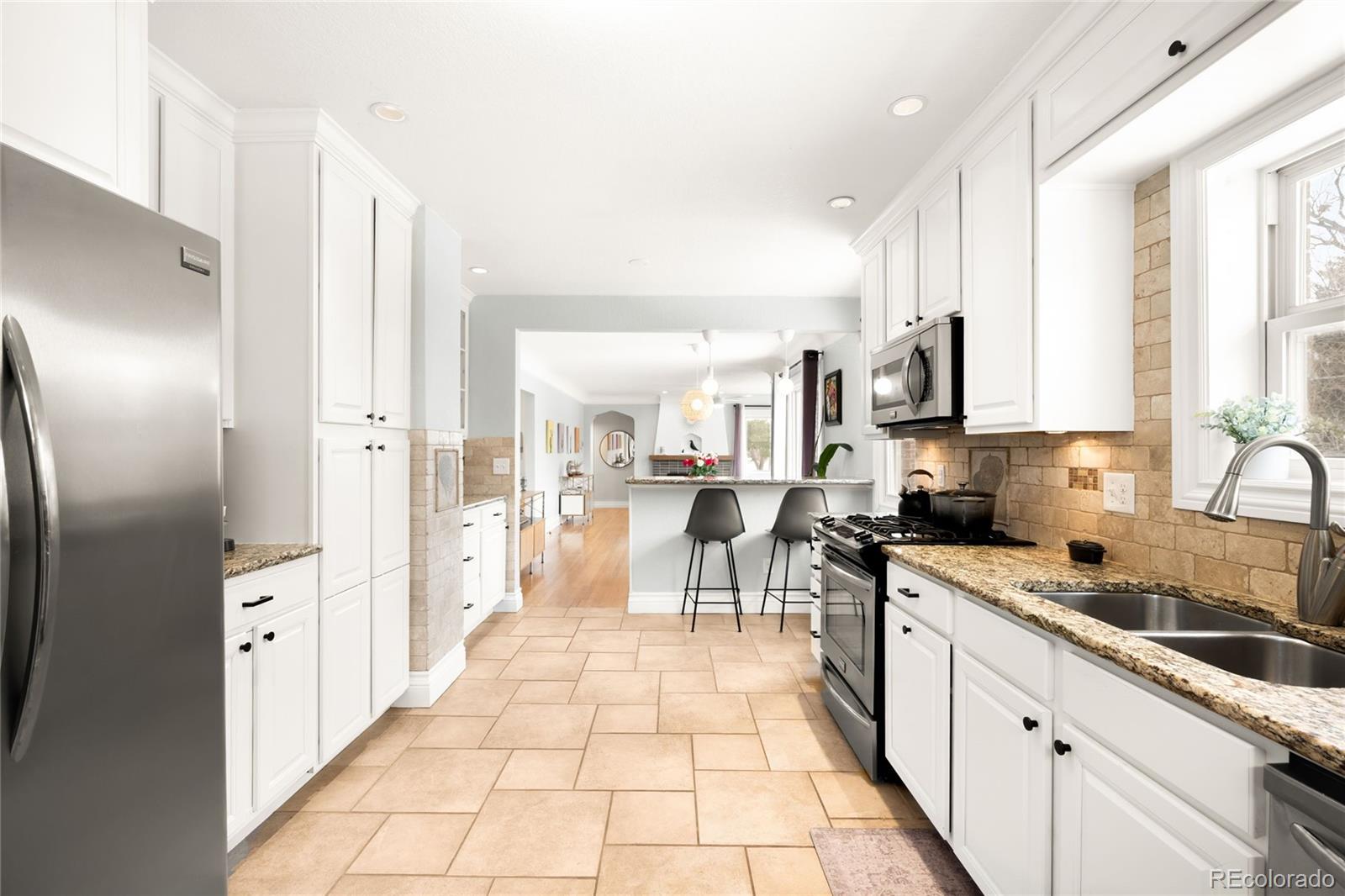 MLS Image #12 for 2390 n glencoe street,denver, Colorado