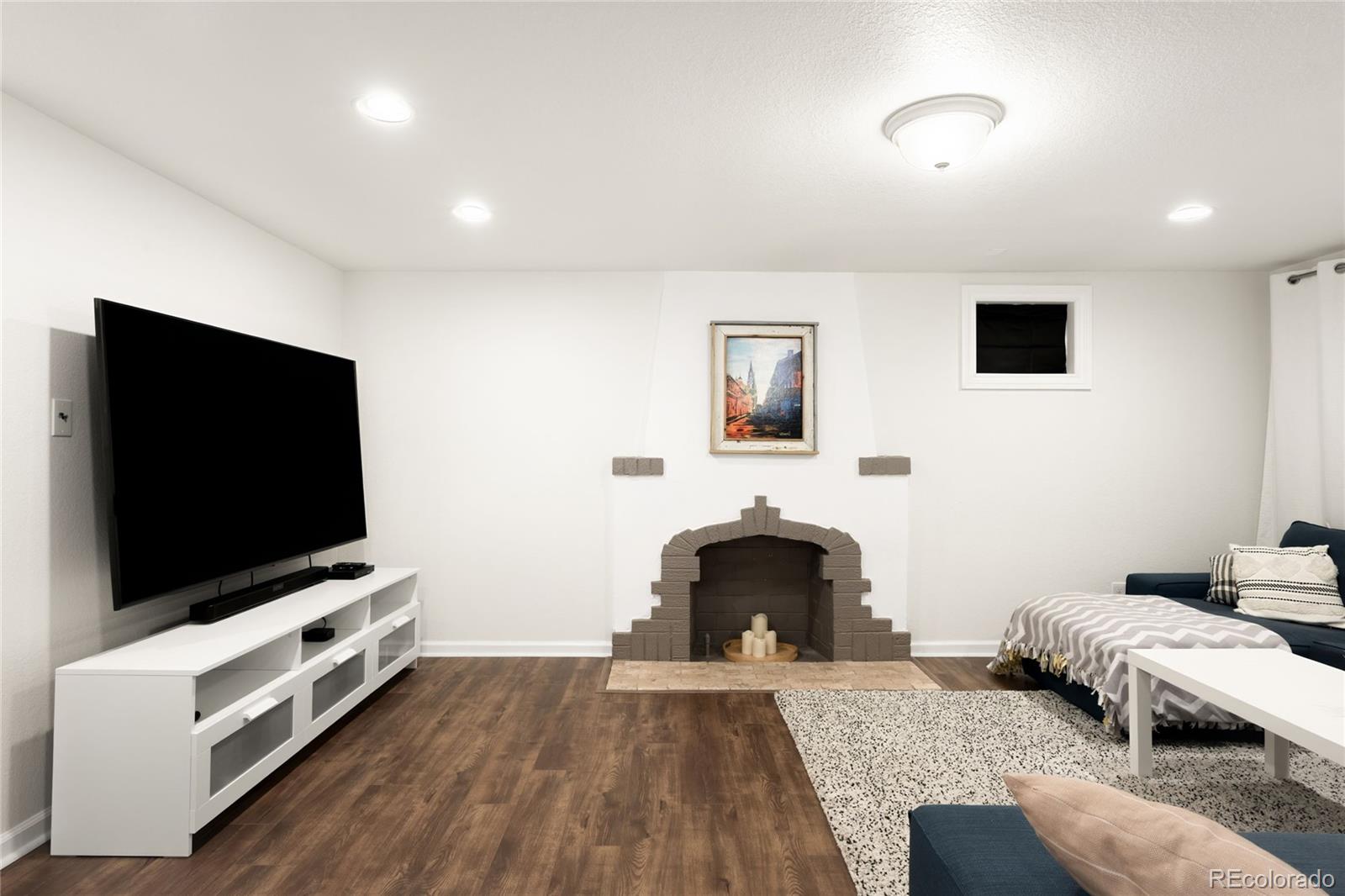 MLS Image #28 for 2390 n glencoe street,denver, Colorado