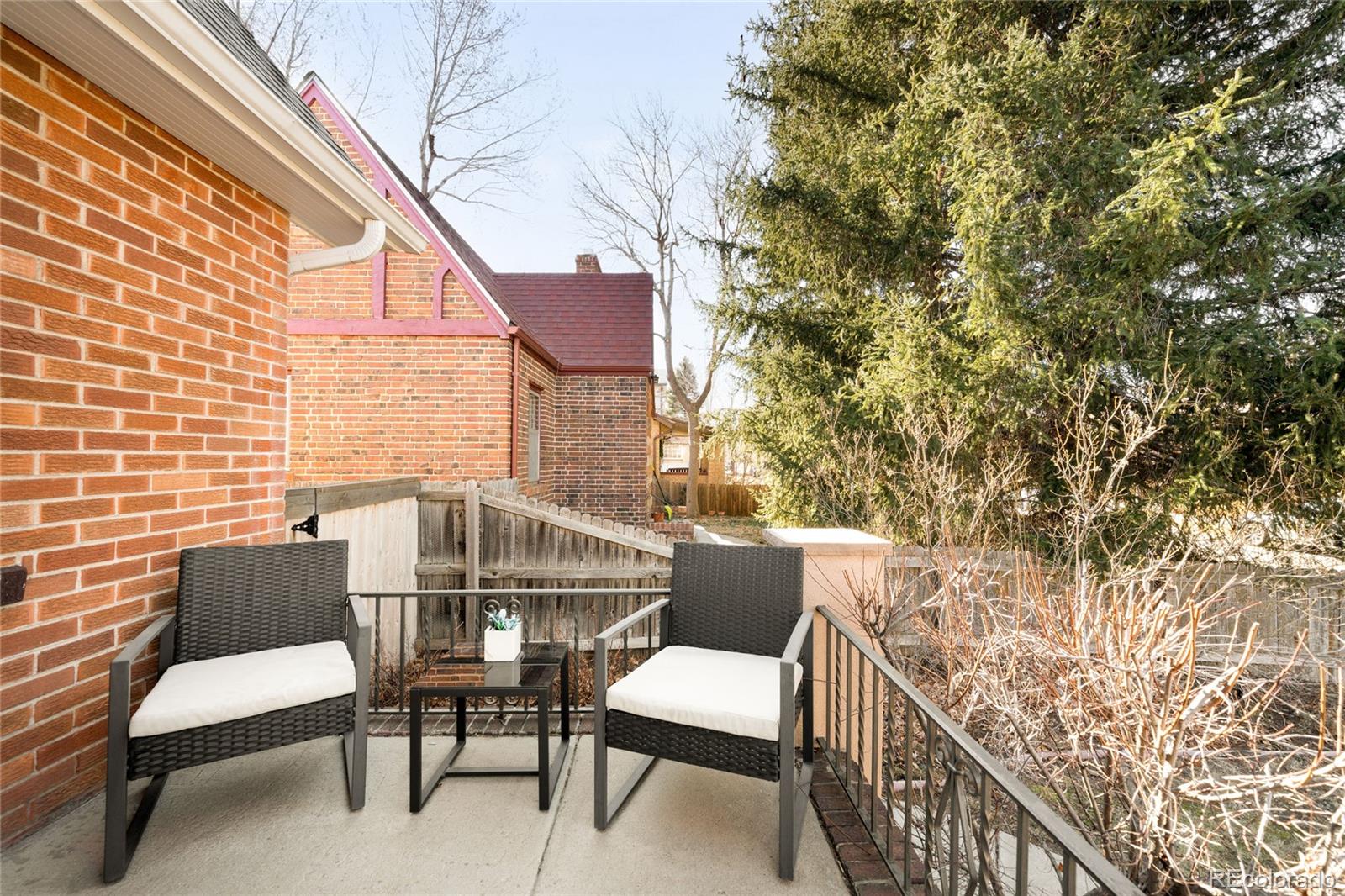 MLS Image #3 for 2390 n glencoe street,denver, Colorado