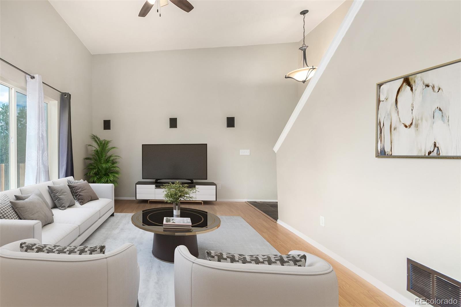 MLS Image #3 for 22040 e princeton circle,aurora, Colorado