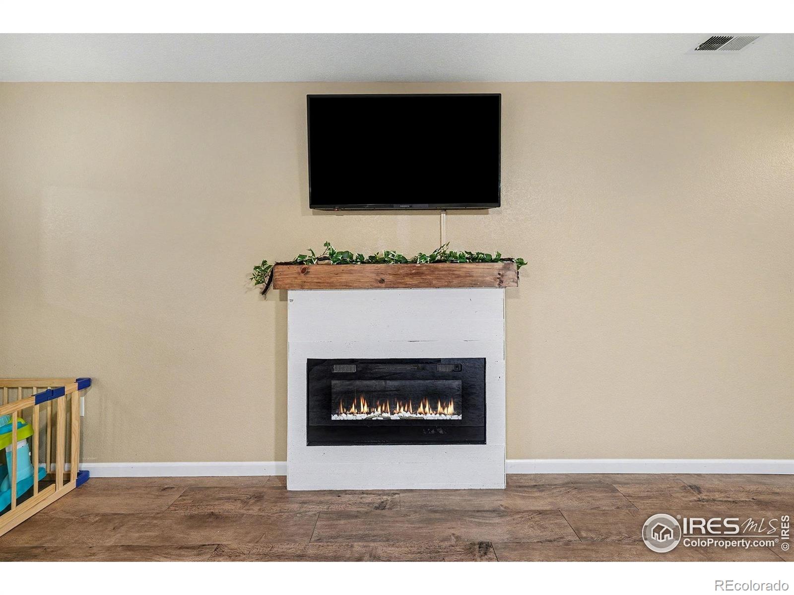 MLS Image #5 for 6815  autumn ridge drive,fort collins, Colorado