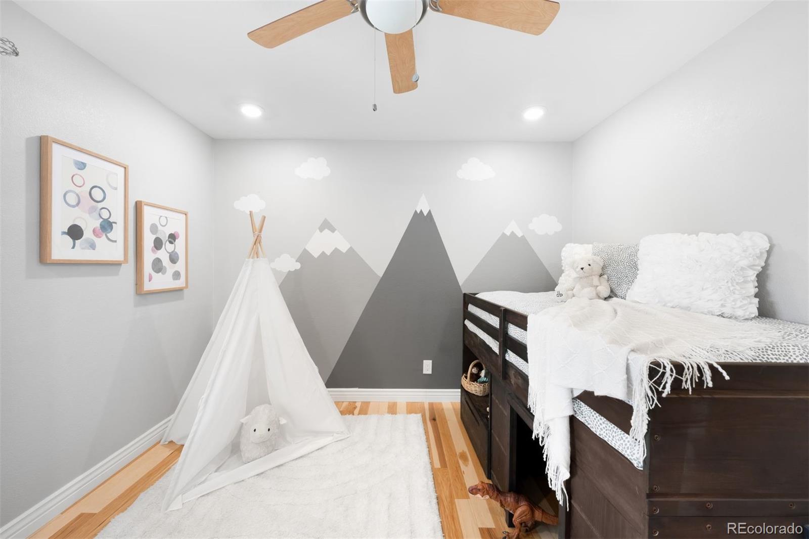 MLS Image #18 for 7201 s sheridan court,littleton, Colorado