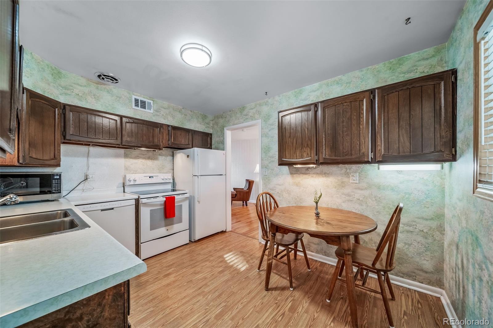 MLS Image #11 for 5458 s knox court,littleton, Colorado