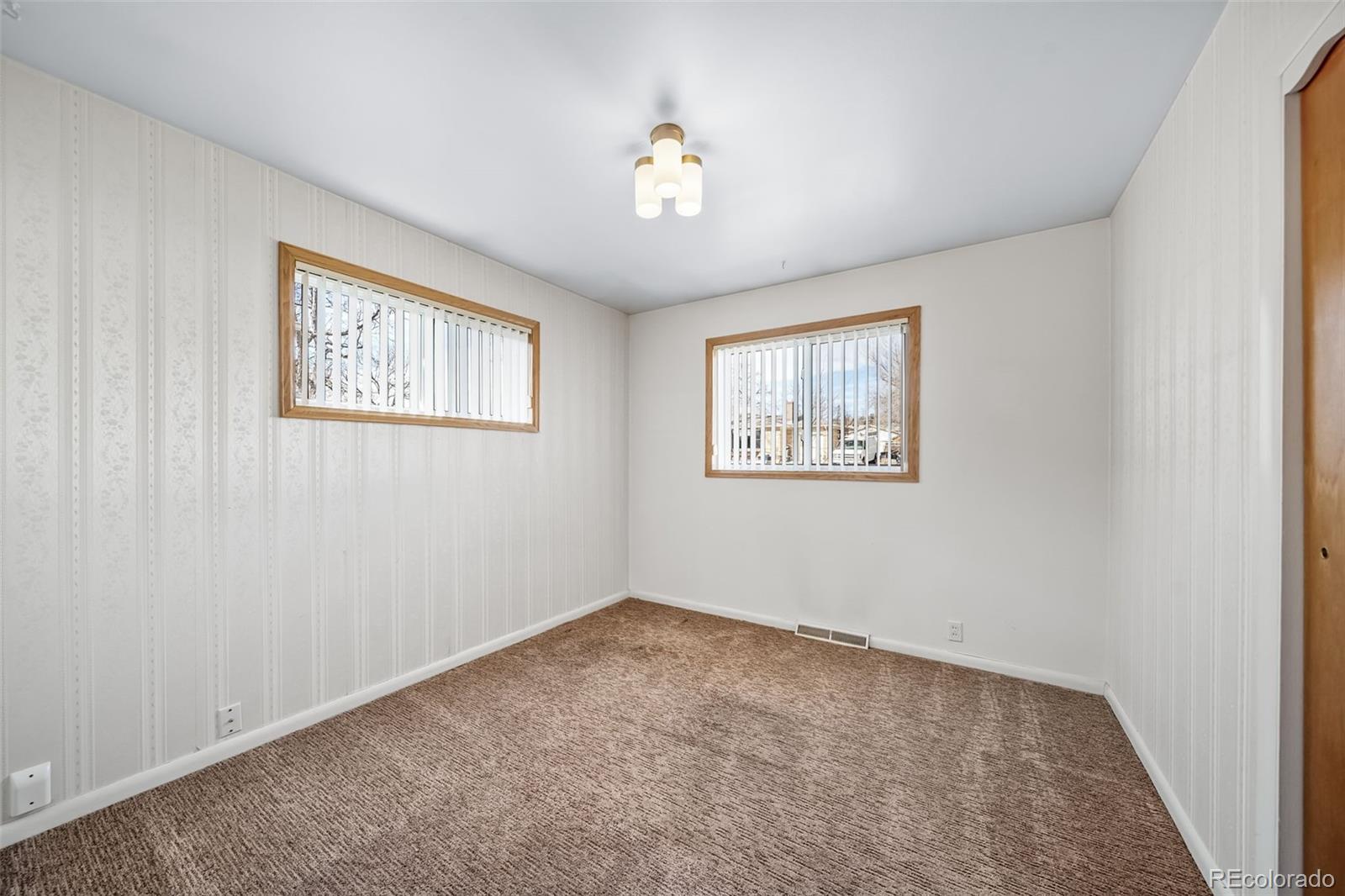 MLS Image #15 for 5458 s knox court,littleton, Colorado