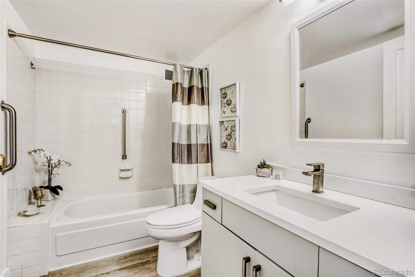 MLS Image #14 for 13631 e marina drive 105,aurora, Colorado