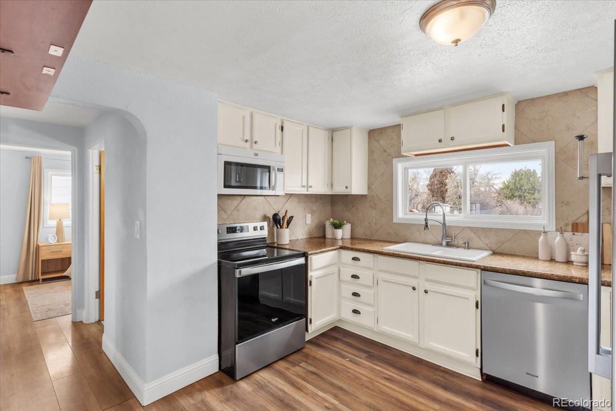 MLS Image #5 for 2747 w water avenue,denver, Colorado