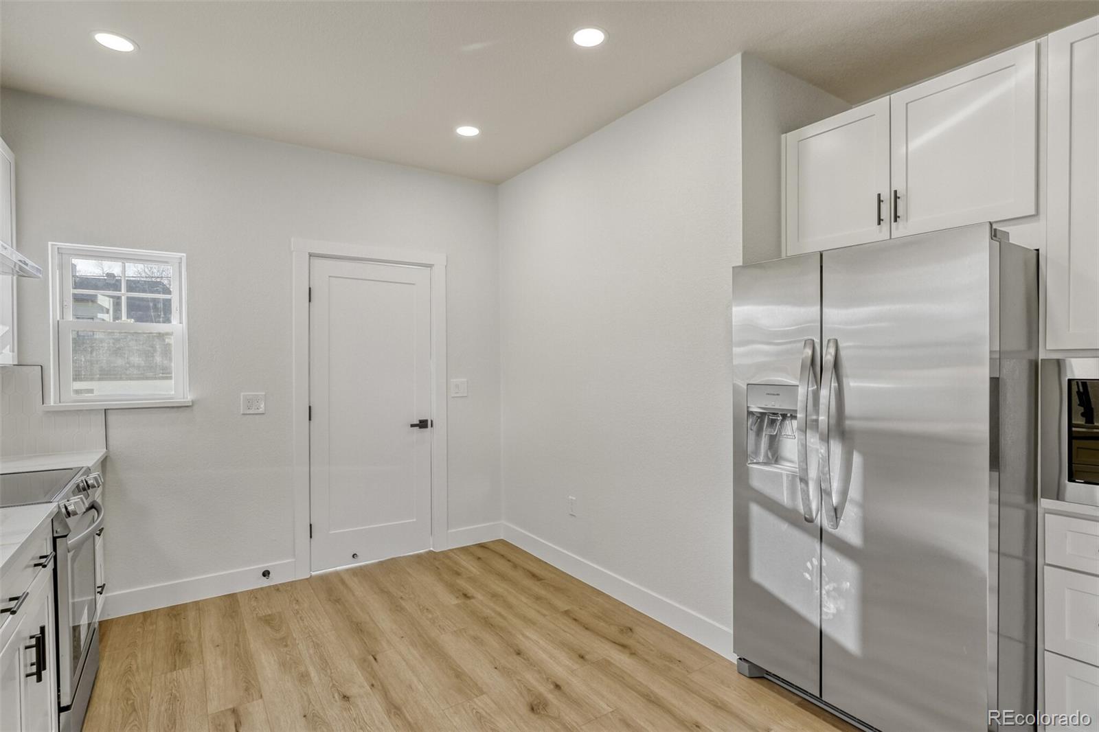 MLS Image #10 for 2627 n york street,denver, Colorado